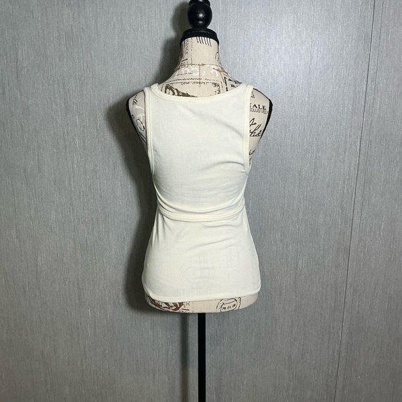 Zara Cream Sleeveless Cutout Top Size Medium - Picture 3 of 9